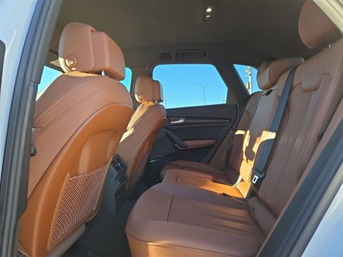 Certified 2024 Audi Q5 e Premium image 13