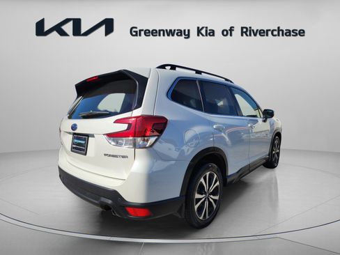 Used 2023 Subaru Forester Limited image 6