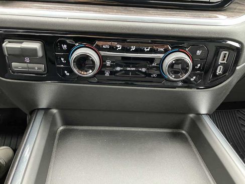 Used 2024 Chevrolet Silverado 2500 LTZ w/ LTZ Plus Package image 25