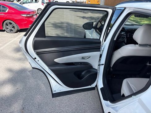 Used 2023 Hyundai Tucson Limited AWD/4WD image 37