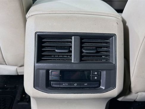 Used 2023 Volkswagen Atlas SEL AWD/4WD image 28