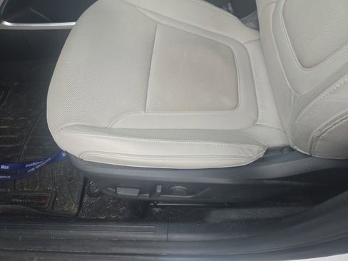 Used 2022 Hyundai Tucson Limited w/ Cargo Package FWD image 8