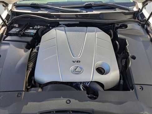 Used 2012 Lexus IS 350C image 22