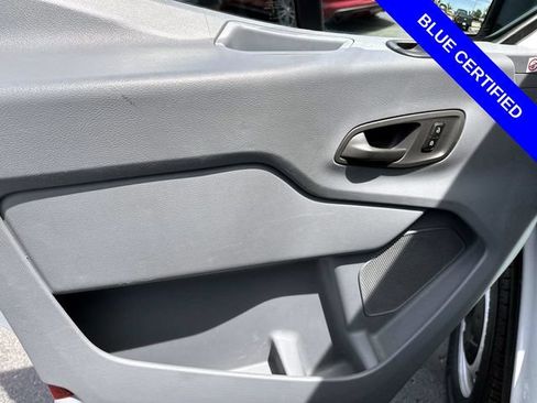Certified 2019 Ford Transit 250 130 Low Roof RWD image 10