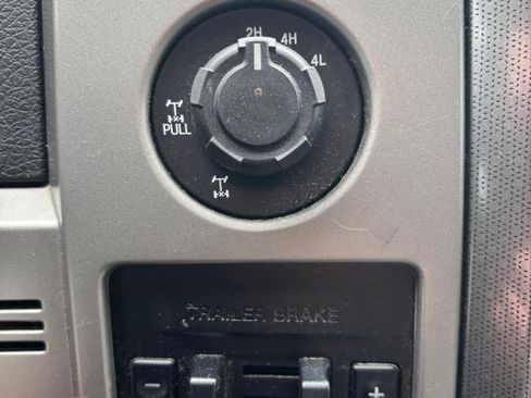 Used 2011 Ford F150 Raptor image 16