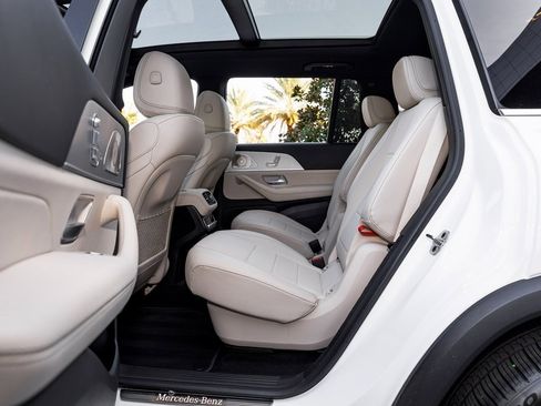 Used 2025 Mercedes-Benz GLS 450 GLS 450 image 26