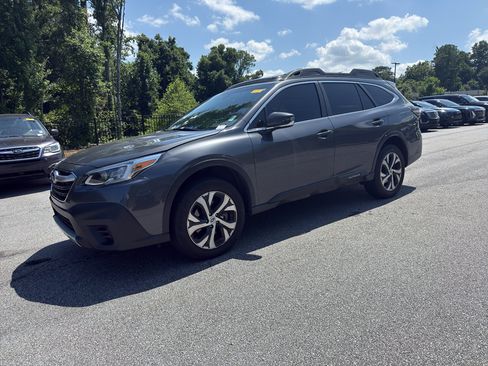 Used 2021 Subaru Outback Limited AWD/4WD image 11