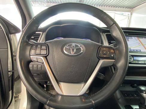 Used 2016 Toyota Highlander XLE w/ Protection Package #3 AWD/4WD image 31