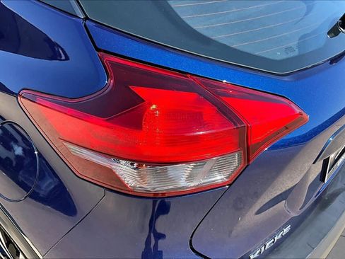 Used 2019 Nissan Kicks SR w/ SR Premium Package FWD image 27