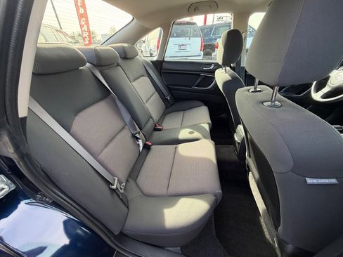 Used 2005 Subaru Legacy 2.5i image 9