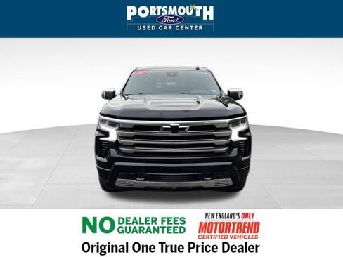 Used 2024 Chevrolet Silverado 1500 High Country w/ Technology Package image 9