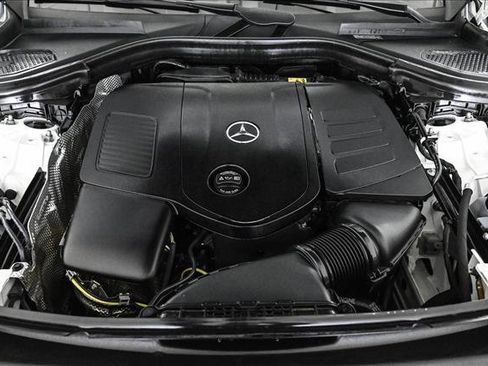 Certified 2025 Mercedes-Benz GLC 300 4MATIC image 24