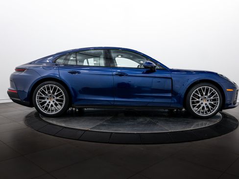 Certified 2026 Porsche Panamera 4 AWD/4WD image 8