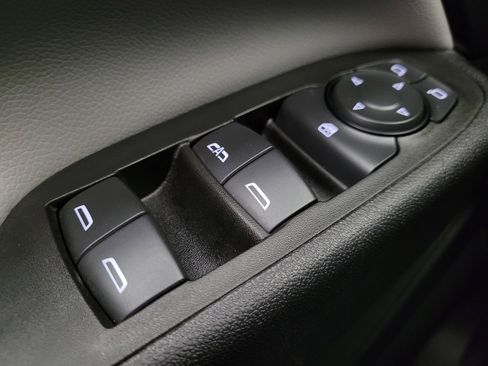 Used 2022 Chevrolet Equinox LS w/ LS Convenience Package image 27