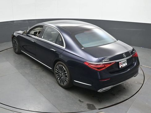 Used 2025 Mercedes-Benz S 580 4MATIC Sedan image 35