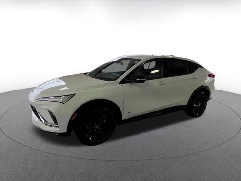 Used 2025 Buick Envista Sport Touring image 8