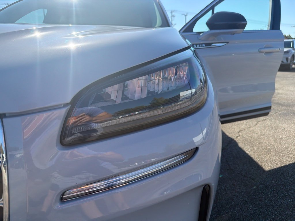 Used 2026 Lincoln Corsair Premiere AWD/4WD image 19