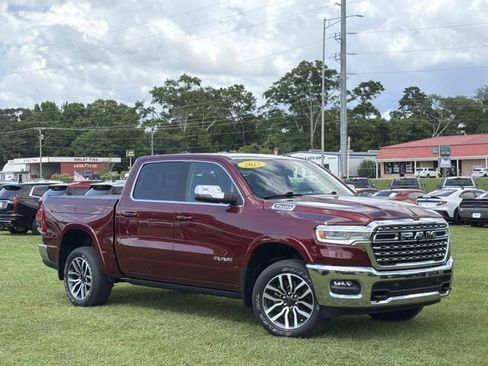 Used 2025 RAM 1500 Limited AWD/4WD image 14