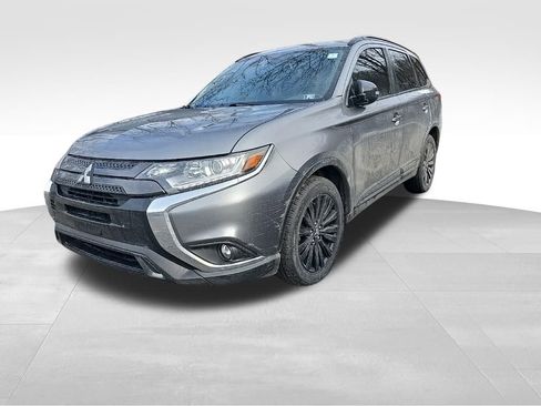 Used 2020 Mitsubishi Outlander AWD image 1