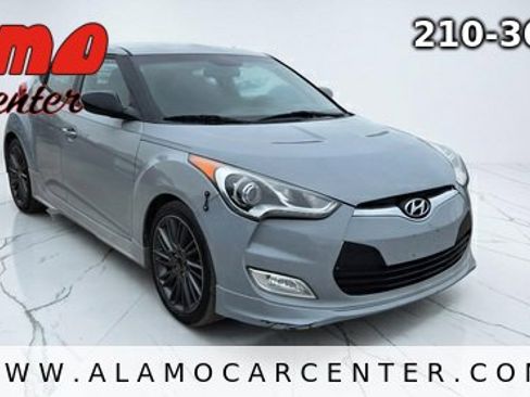 Used 2013 Hyundai Veloster RE:MIX Edition FWD image 7