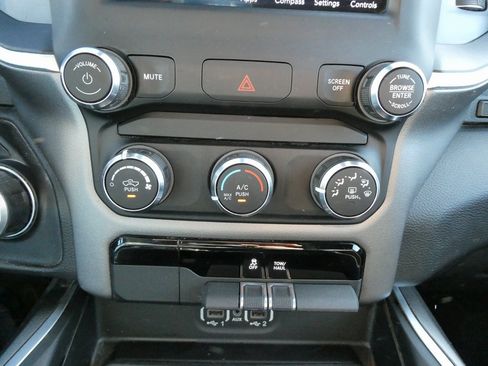 Used 2020 RAM 1500 Big Horn image 25