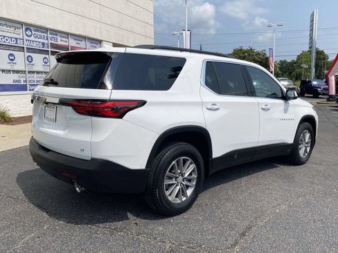 Used 2023 Chevrolet Traverse LT FWD image 7