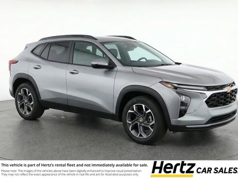 Used 2025 Chevrolet Trax LT w/ LT Convenience Package FWD image 1
