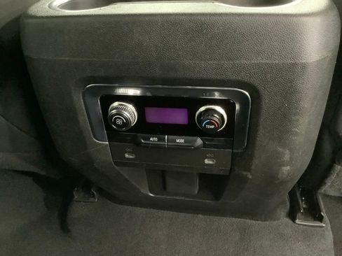 Used 2022 GMC Yukon XL SLE w/ Max Trailering Package AWD/4WD image 40