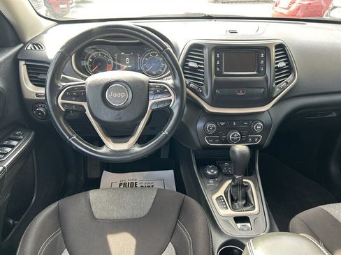 Used 2014 Jeep Cherokee Latitude w/ Comfort/Convenience Group AWD/4WD image 11