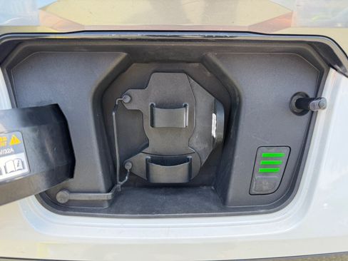 Used 2024 Kia Niro Wind FWD image 51