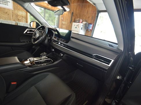 Used 2025 Mitsubishi Outlander ES AWD/4WD image 10