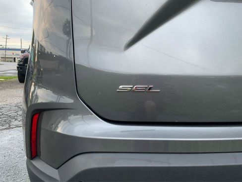 Used 2024 Ford Edge SEL AWD/4WD image 24