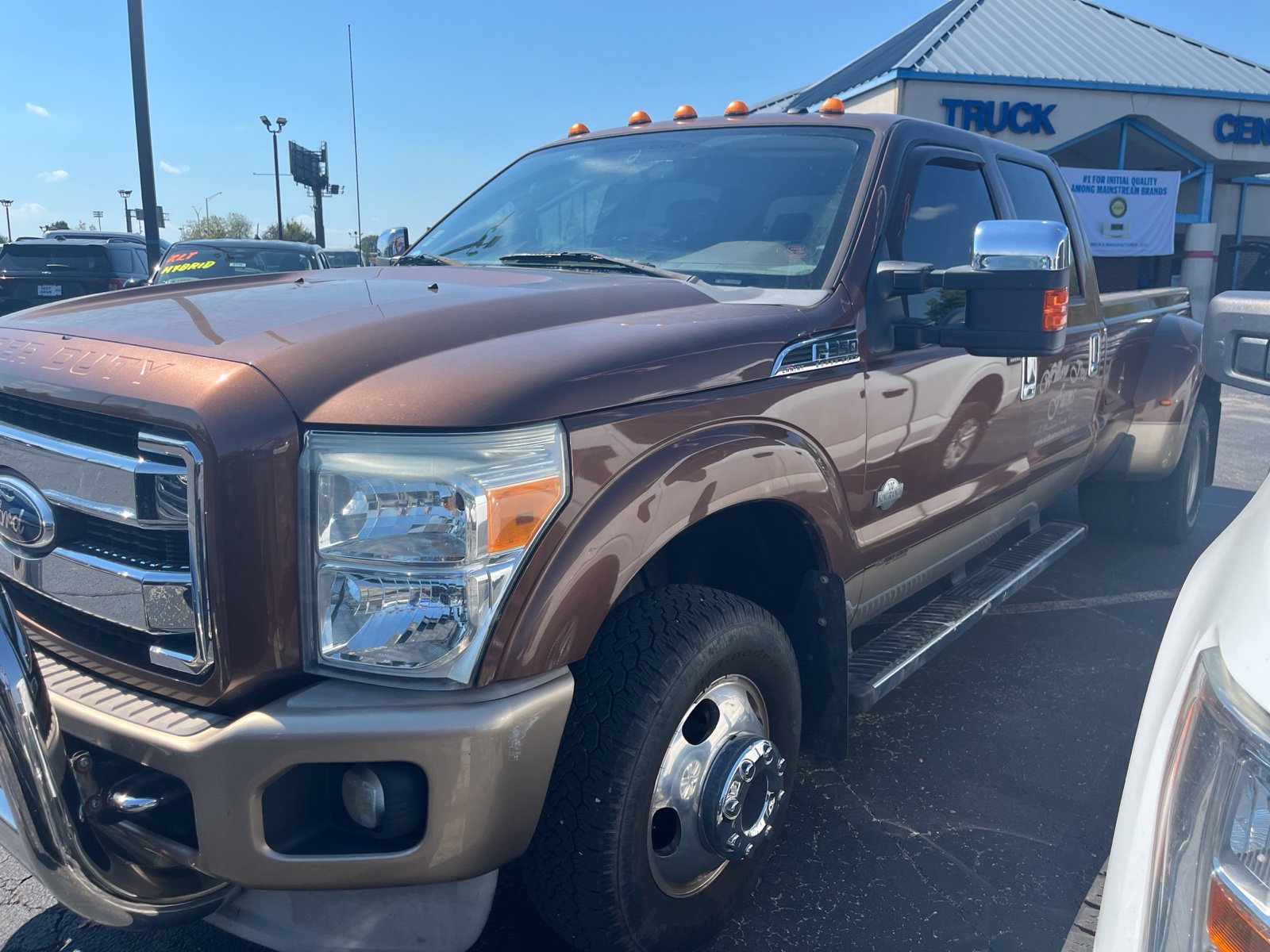 Used 2011 Ford F350 King Ranch w/ King Ranch w/Chrome Pkg AWD/4WD image 1