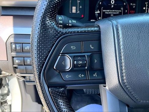 Used 2025 Toyota Tacoma SR5 image 10