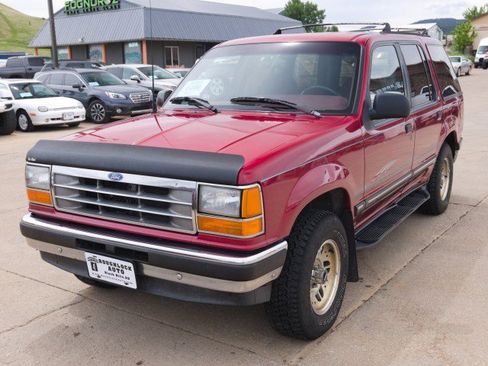 Used 1994 Ford Explorer XLT AWD/4WD image 2