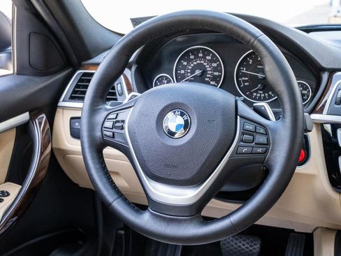 Used 2018 BMW 330i xDrive Sedan w/ Convenience Package AWD/4WD image 25