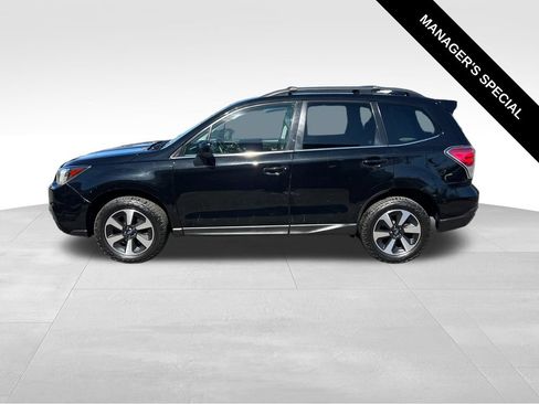 Used 2017 Subaru Forester 2.5i Limited AWD/4WD image 4