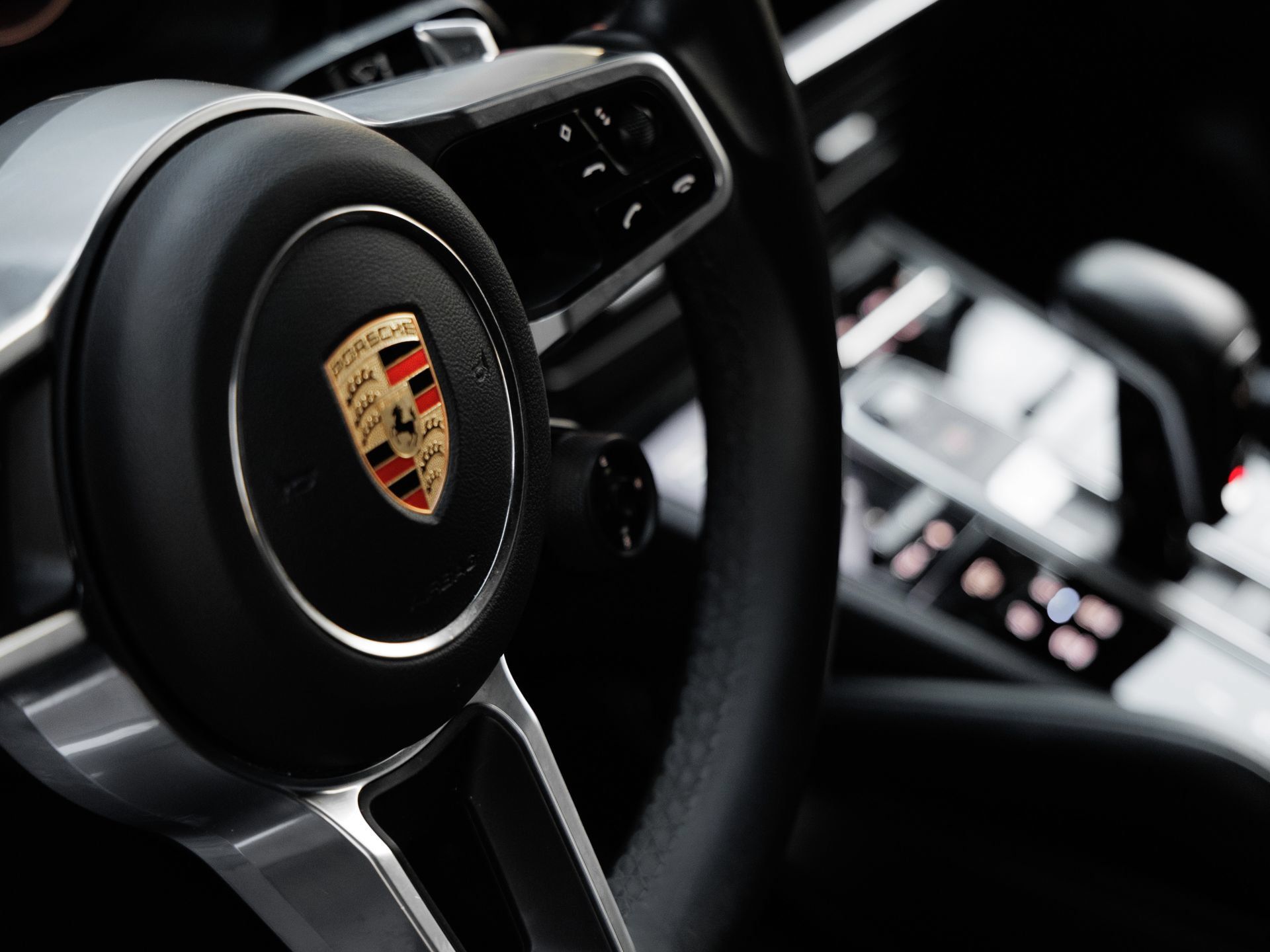 Certified 2023 Porsche Cayenne Platinum Edition AWD/4WD image 21