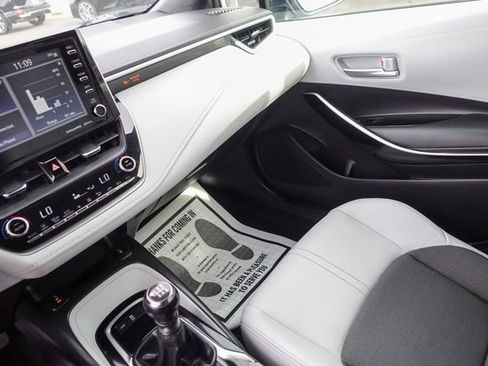 Certified 2022 Toyota Corolla XSE image 23