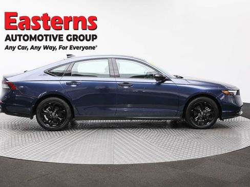 Used 2025 Honda Accord SE image 4