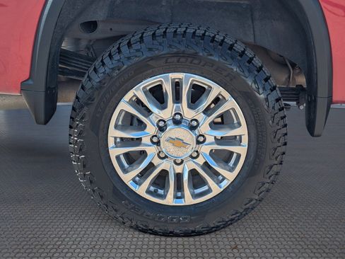 Used 2022 Chevrolet Silverado 2500 High Country image 10