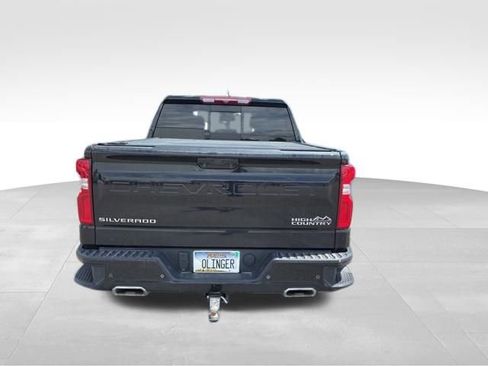 Used 2023 Chevrolet Silverado 1500 High Country w/ Z71 Off-Road Package AWD/4WD image 5