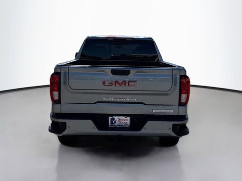 Used 2025 GMC Sierra 1500 Elevation w/ Elevation Premium Package image 6