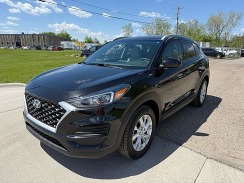 Used 2019 Hyundai Tucson Value AWD/4WD image 1