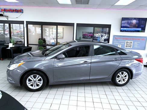 Used 2013 Hyundai Sonata GLS w/ Popular Equipment Pkg FWD image 2