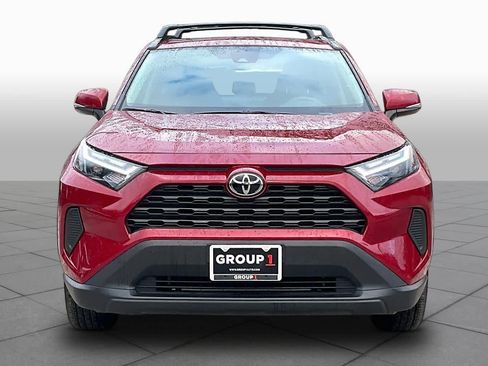 Used 2024 Toyota RAV4 XLE w/ Convenience Package FWD image 4