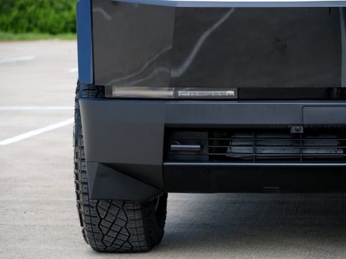 Used 2024 Tesla Cybertruck Cyberbeast AWD/4WD image 31