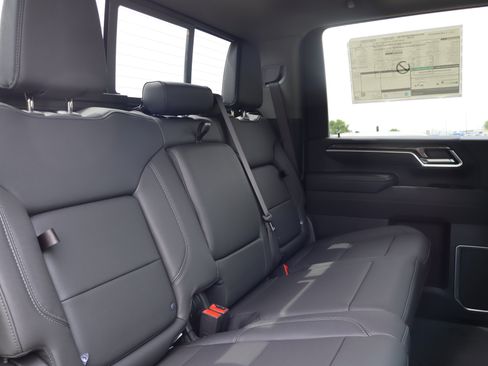 New 2026 Chevrolet Silverado 2500 LTZ w/ LTZ Premium Package AWD/4WD image 22
