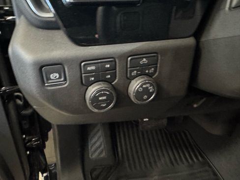 Used 2025 Chevrolet Silverado 1500 LT w/ Z71 Off-Road Package AWD/4WD image 16