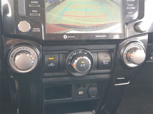 Used 2021 Toyota 4Runner Venture image 26